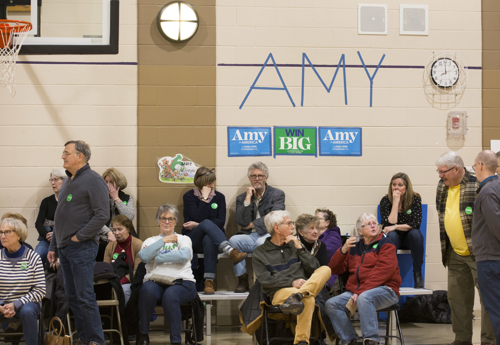 020320kw-iowa-caucus-06